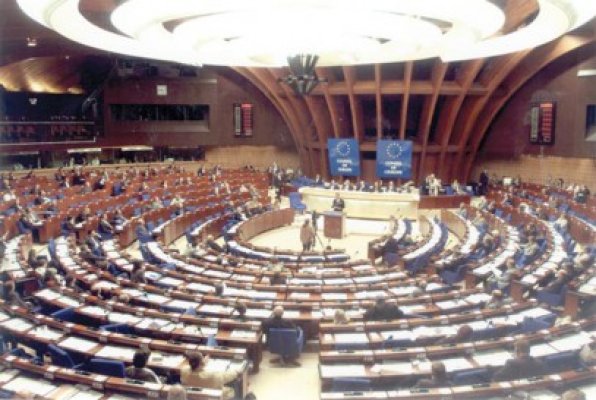 Superimunitatea şi dezincriminarea conflictelor de interese, criticate în raportul MCV